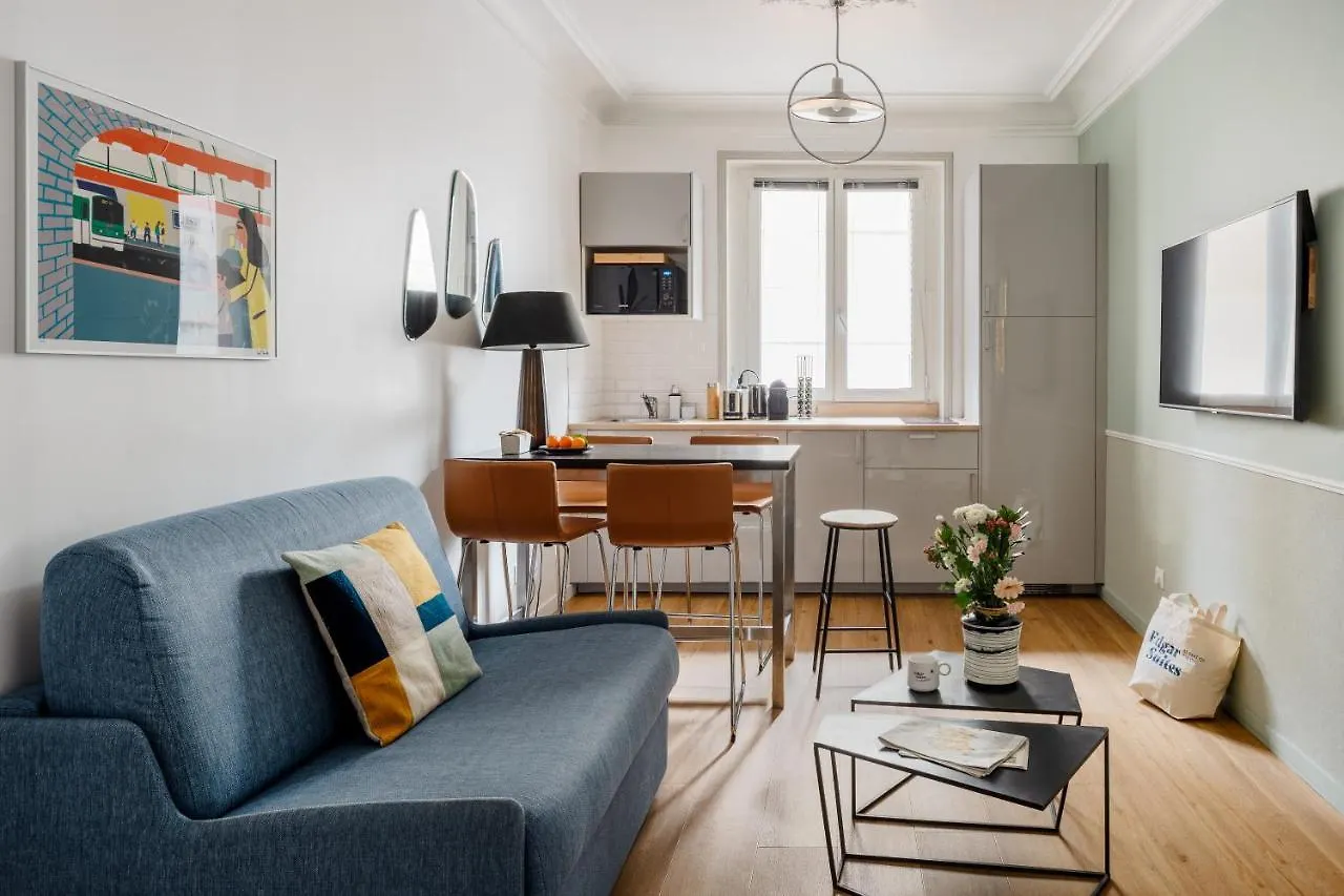 Apartment Edgar Suites Martyrs - Lebas Paris France