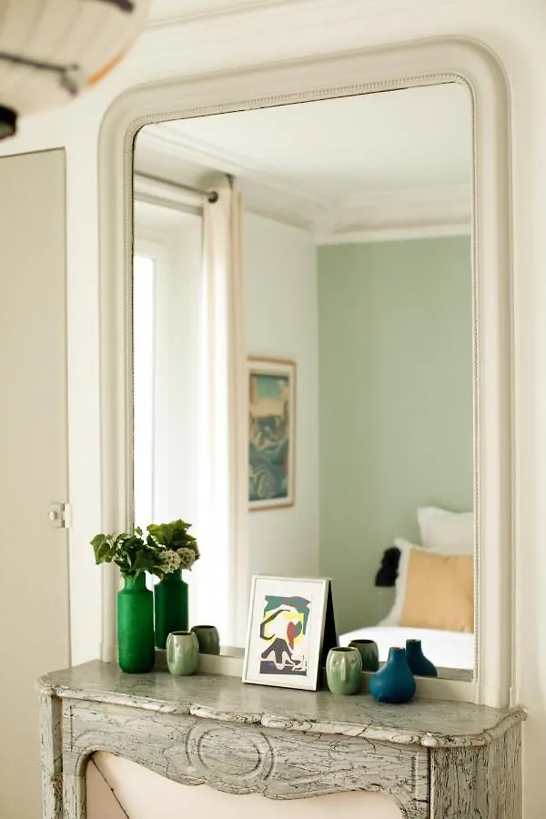Apartment Edgar Suites Martyrs - Lebas Paris