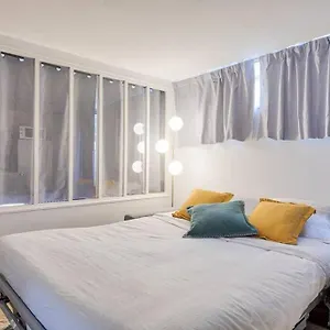  Apartamento Proche Arc Triomphe 4p